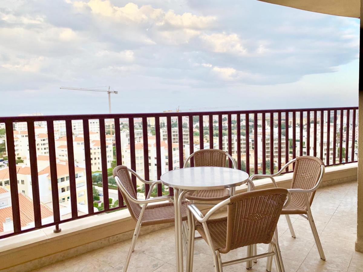 Апартаменты Apartamento Clube Praia Mar Портиман Экстерьер фото
